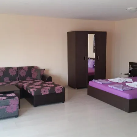 Rose Garden Omax Lejlighedshotel
