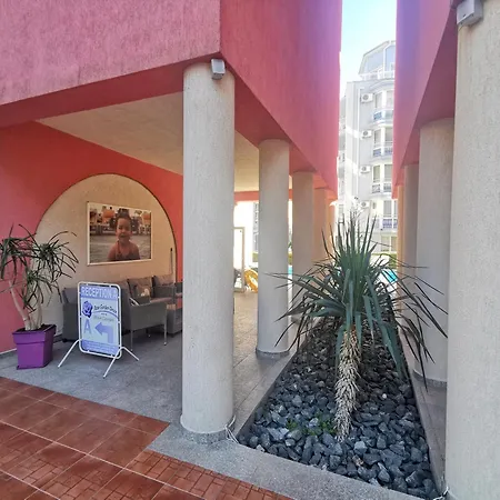 Rose Garden Omax Sunny Beach
