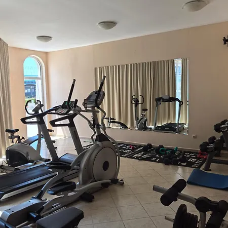 Rose Garden Omax Lejlighedshotel