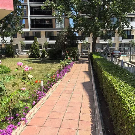 Rose Garden Omax Aparthotel Sluneční pobřeží