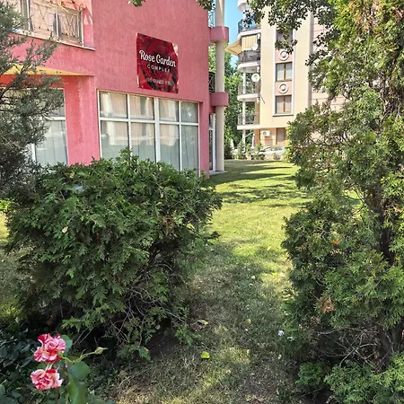 Lejlighedshotel Rose Garden Omax