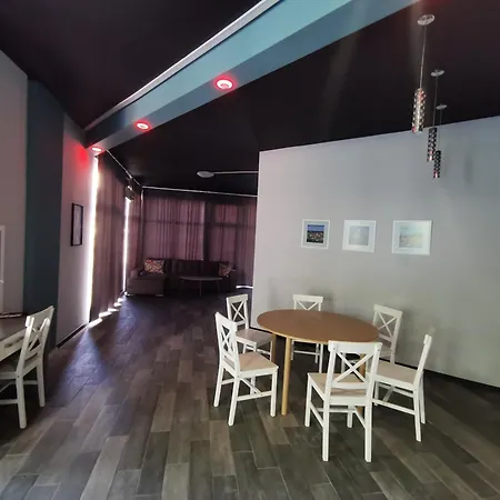 Lejlighedshotel Rose Garden Omax