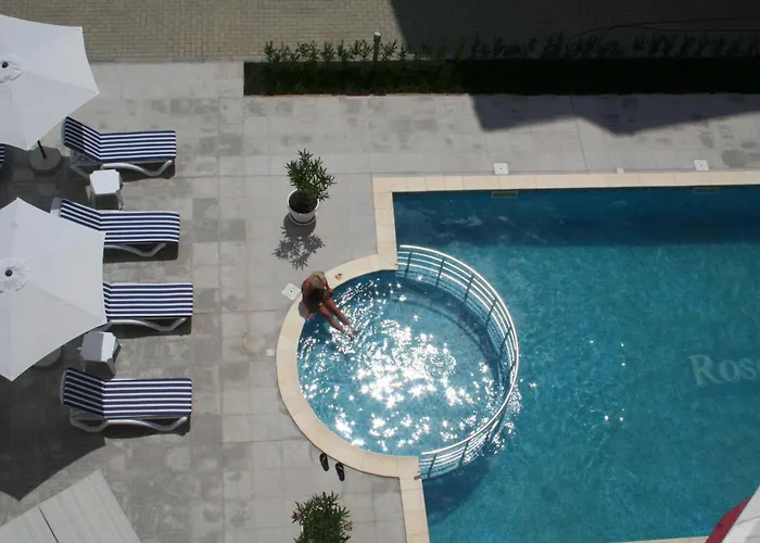 Rose Garden Omax Sluneční pobřeží