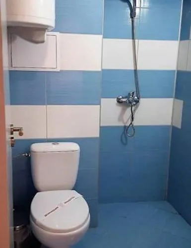 Rose Garden Omax Aparthotel 3*