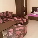 Апарт-готель Rose Garden Omax 3*