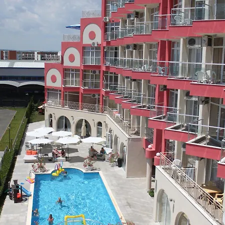 Rose Garden Omax 3* Napospart