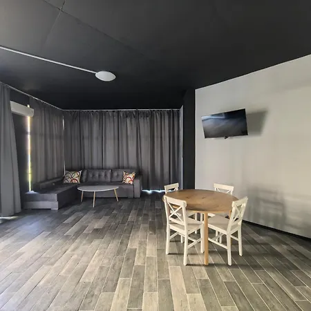 Rose Garden Omax Apart-hotel 3*