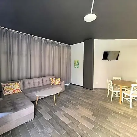 Rose Garden Omax Apartmanhotel Napospart