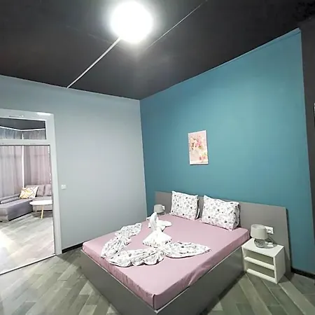 Rose Garden Omax 公寓式酒店 3*