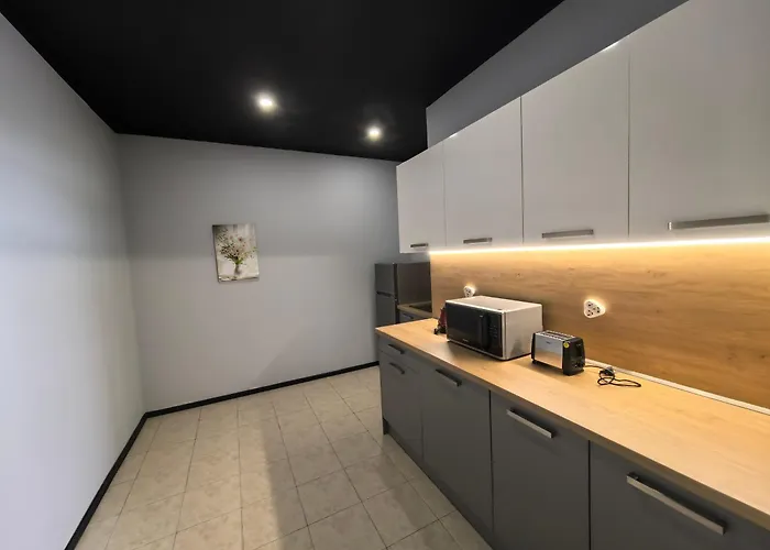 Rose Garden Omax Aparthotel