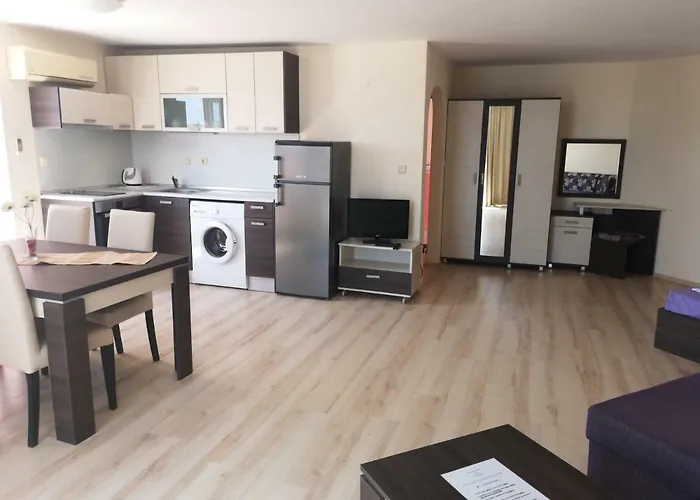 Aparthotel Rose Garden Omax