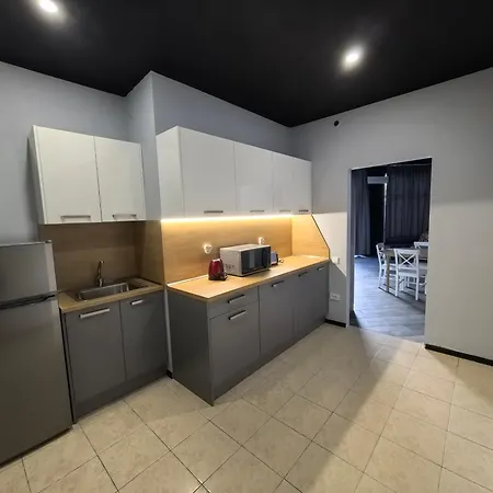 Rose Garden Omax Lägenhetshotell Slăntjev Brjag