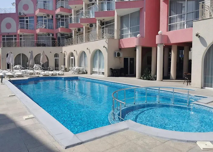 Aparthotel Rose Garden Omax