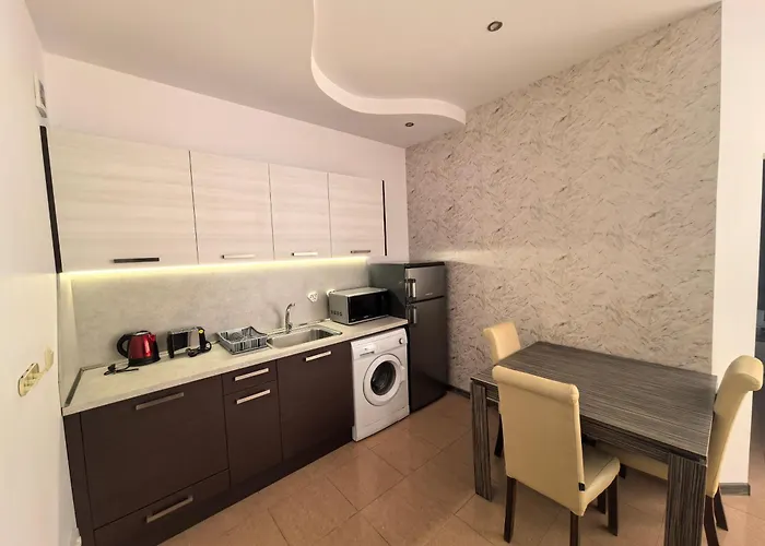 Aparthotel Rose Garden Omax Sluneční pobřeží