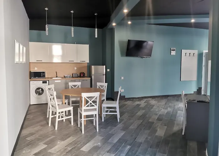 Rose Garden Omax Aparthotel